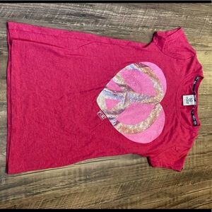 Pink/Victoria’s secret tee